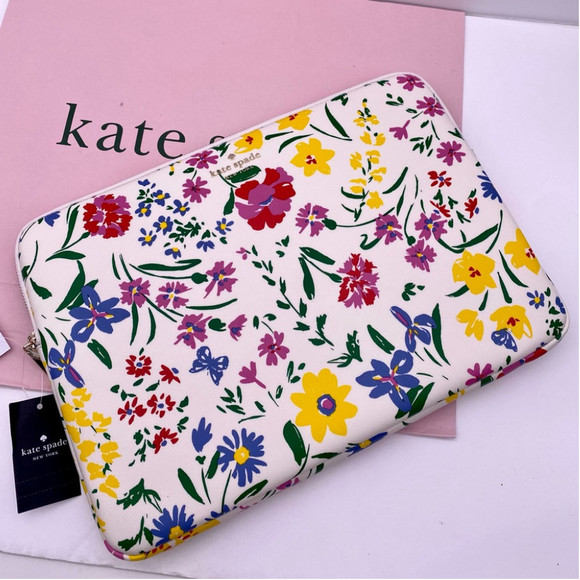 kate spade Handbags - Kate Spade staci I-zip universal laptop sleeve garden bouquet